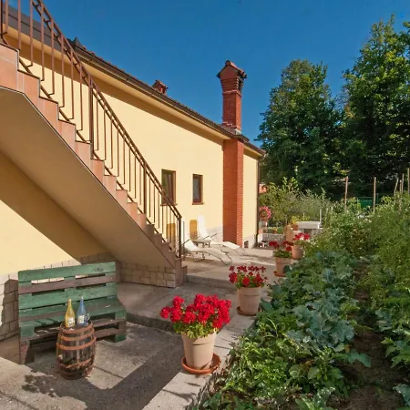 Apartment Tre Rose By Interhome *