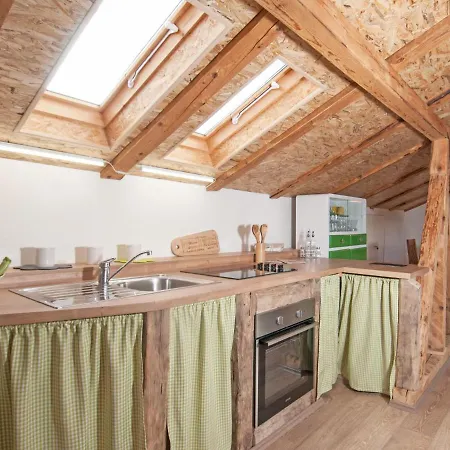 Tre Rose By Interhome Apartment Zvoneca